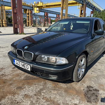 BMW e39 520i