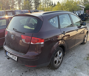 SEAT ALTEA XL 1,9D 77 КВт (5 фото из 10)