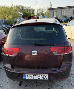 SEAT ALTEA XL 1,9D 77 КВт (6 фото из 10)
