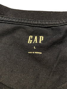 Футболка Gap (3 фото из 4)