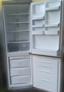 Хороший Холодильник LG (2 фото из 2)