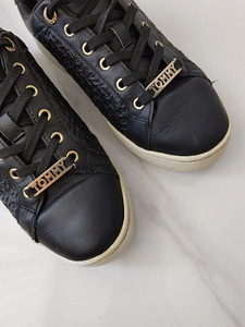 Кроссовки Tommy Hilfiger. Размер 38. (2 фото из 6)