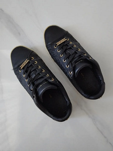 Кроссовки Tommy Hilfiger. Размер 38. (4 фото из 6)