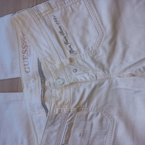 Джинсы Guess 26 (1 фото из 2)