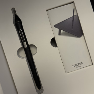 Wacom cintiq 16 (3 foto / 3)