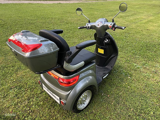 Elektriroller Hecht Citis Max