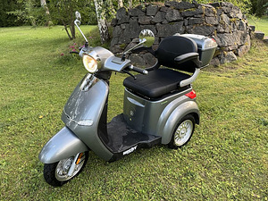 Электроскутер Hecht Citis Max (5 фото из 5)