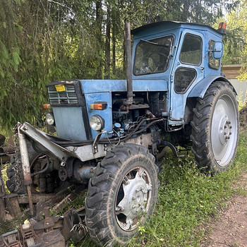 Traktor T-40