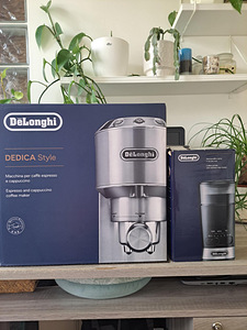 Müüa Delonghi käpaga espressomasin ja kohviveski. (1 foto / 7)