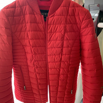 Куртка Guess, размер M.