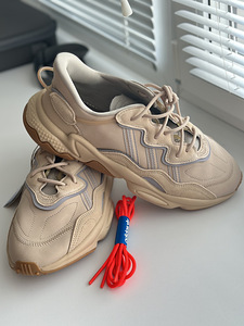 Adidas Ozweego (2 фото из 5)