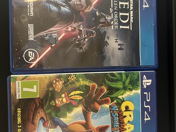 PS4