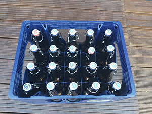 20 x 0,5 l keraamilise korgiga pudelit + kast (3 foto / 6)