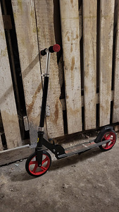 Tõukeratas Ferrari (1 foto / 3)