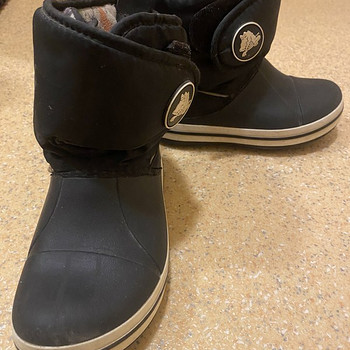 Crocs зимние ботинки легкие и удобные р 32-33,5