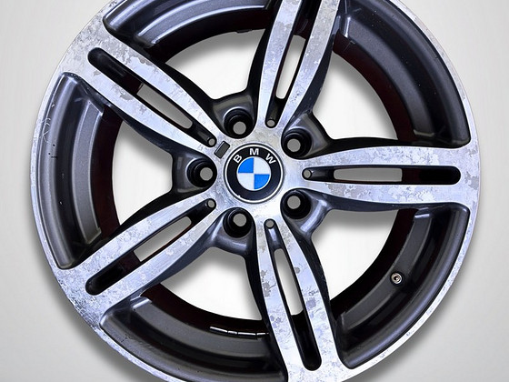 Müüa BMW / WSP Italy valuveljed R17
