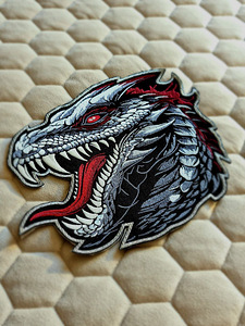 Chrome Dragon Iron-on emblem (3 foto / 3)