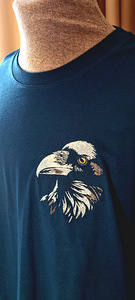 Oversize (unisex) T-särk tikandiga „Vares” (2 foto / 3)