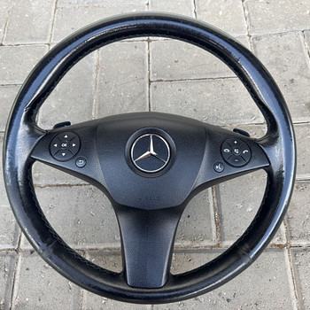 Mercedes Benz C-Klass W204 labadega rool