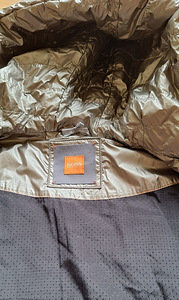 Hugo Boss vest, suurusele M-L. (2 foto / 4)