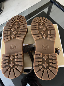 Сандалии Michael Kors, размер 40 (6 фото из 6)