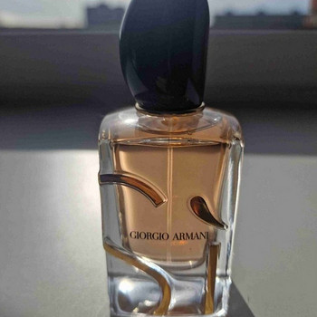 Giorgio Armani si