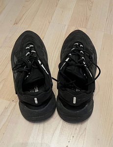 Adidas Ozelia (2 фото из 3)