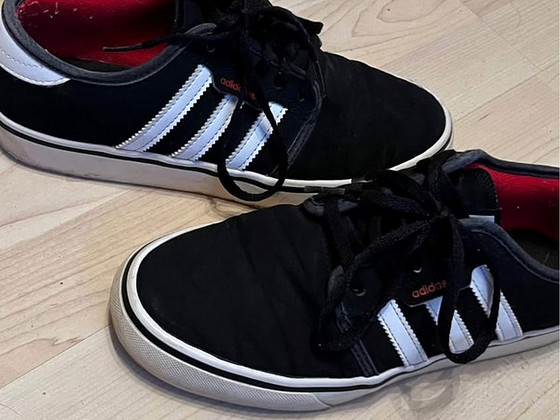 Adidas кроссовки