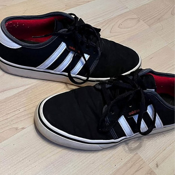 Adidas tossud