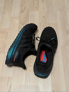 Adidas Ultraboost (3 фото из 3)