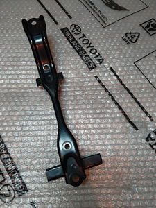 Toyota Land Cruiser 200 5179760110 7440460150 (2 фото из 2)