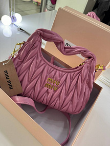 MiuMiu kott (1 foto / 2)