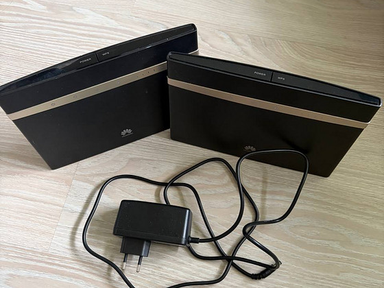 4G Роутер Huawei B525s, 2 штуки