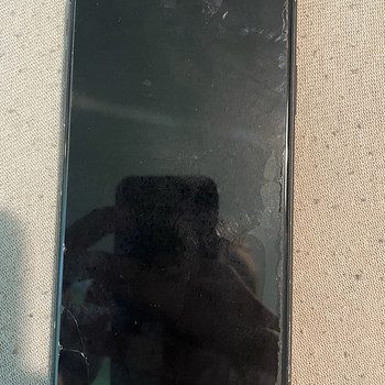 iPhone 11 и iPhone 12 mini