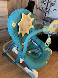 Продам шезлонг Chicco Balloon (2 фото из 2)