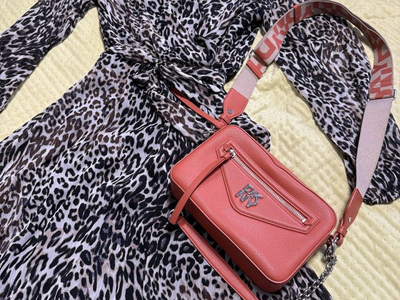 Kleit dkny