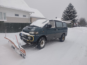 Mitsubishi delica Space gear (5 foto / 11)