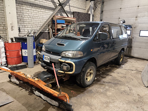 Mitsubishi delica Space gear (1 foto / 11)