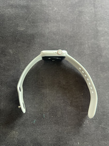 Apple Watch (4 фото из 4)