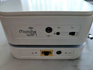 4G ROUTER HUAWEI (2 foto / 3)