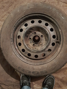 KIA ,HYNDAI veljed 16" (5×114,3)+ 215/60 suvirehvid. 1tk (3 foto / 3)