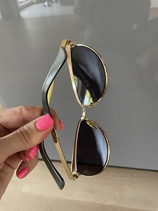 Солнцезащитные очки Gucci (7 фото из 10)