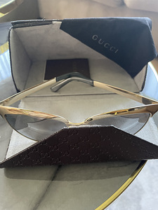 Солнцезащитные очки Gucci (10 фото из 10)