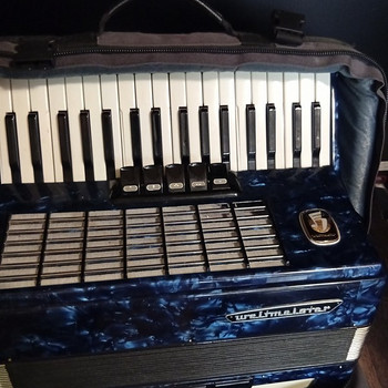 Weltmeister Stella 60 bass