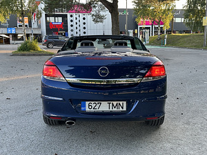 Opel Astra TwinTop 1.8 103kW (8 фото из 15)