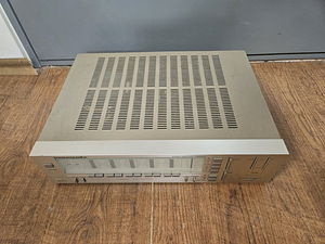 Marantz PM520DC Stereo Integrated Amplifier (2 фото из 3)