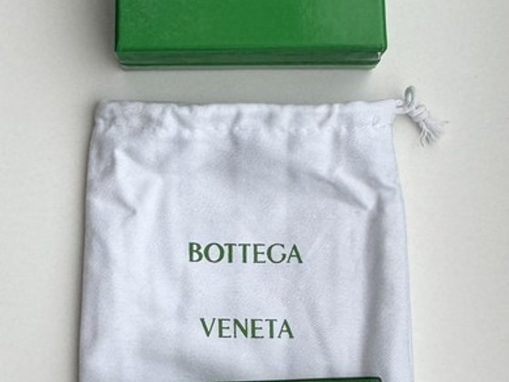 Bottega Veneta Intrecciato Bi-Fold Wallet , Black / Grass