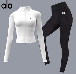 ALO Yoga Fit-Set-стиль, который дышит спортом и дерзость! (1 фото из 1)
