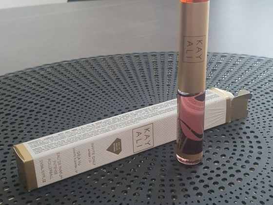 KAYALI Invite Only Amber 23 /Déjà Vu White Flower 57 РОЛЛ-ОН
