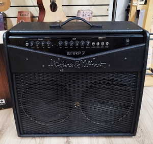 Kombovõimendi Hughes & Kettner Warp7 (1 foto / 1)